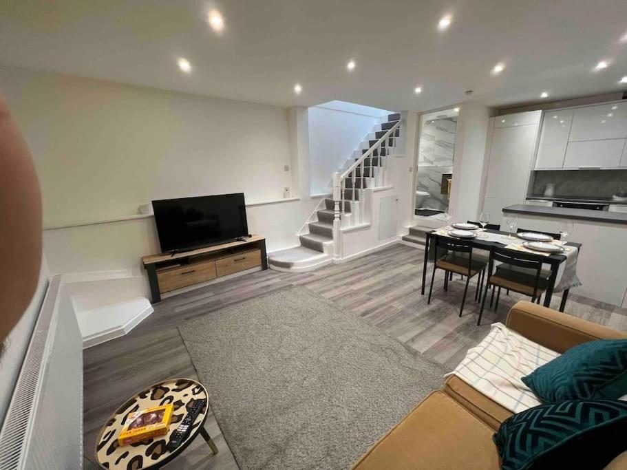 Stunning 3Br Maisonette In Brixton لندن المظهر الخارجي الصورة